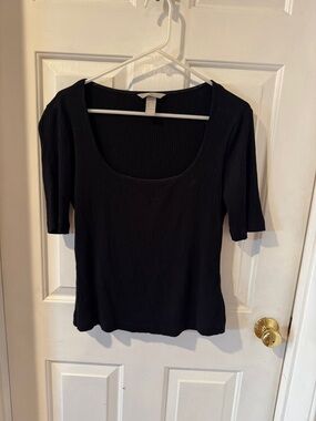 H&M Black Ribbed Scoop Neck Short Sleeve Top